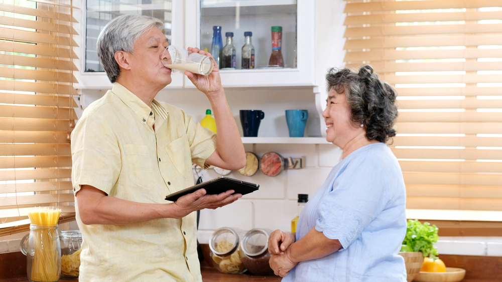 防止 膝關節退化 吃什麼？可於日常飲食中多補充鈣質